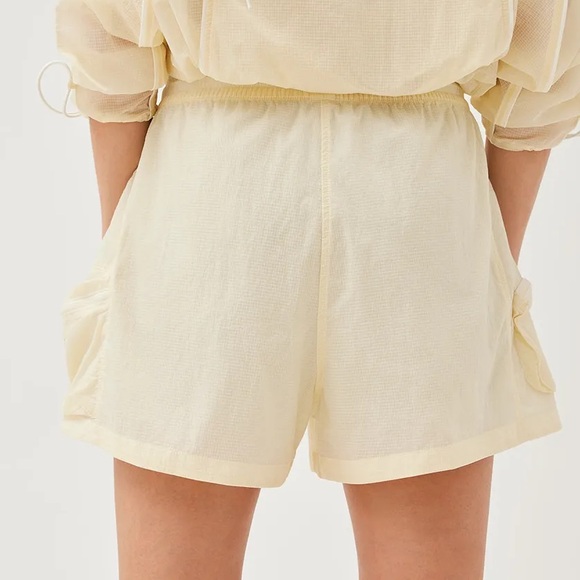 Outdoor voices windbreaker short - Picture 3 of 3